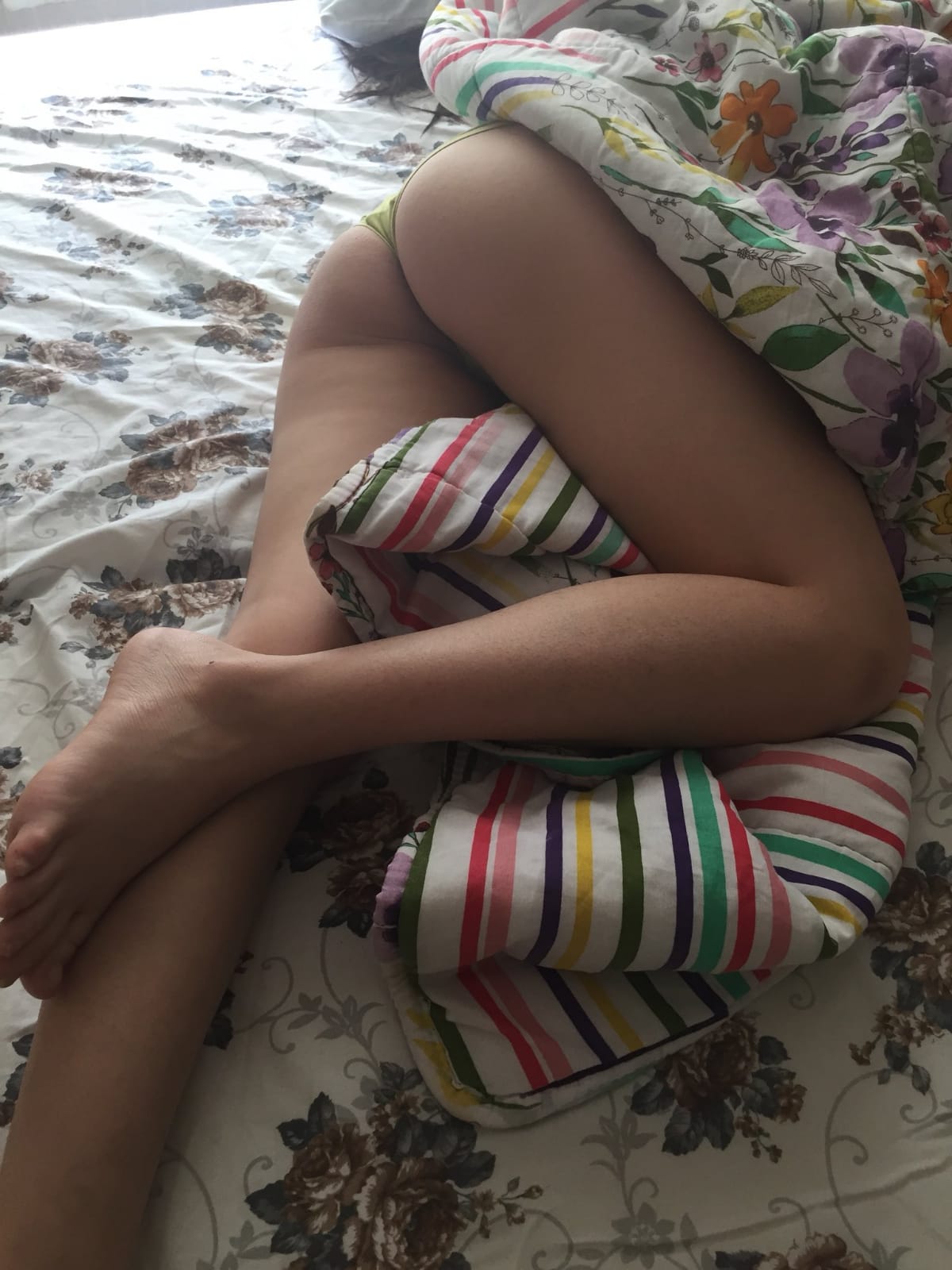 Duru | İzmir Esmer Escort Bayan